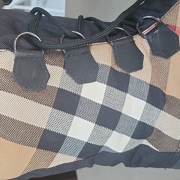 AUTHENTIC Vintage  Burberry Winter Boots - Picture 4 of 12